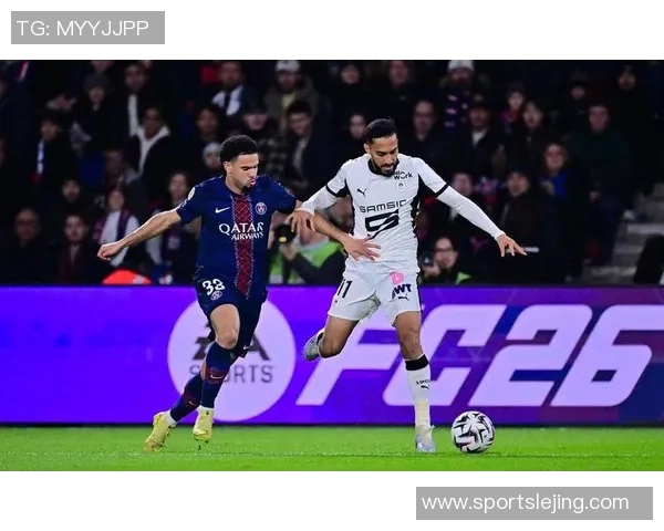 英超精彩对决AC米兰险胜巴黎圣日耳曼引发全场狂欢